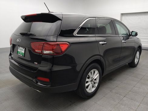 Used 2020 Kia Sorento LX FWD image 9