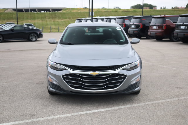 Used 2023 Chevrolet Malibu LT FWD image 3