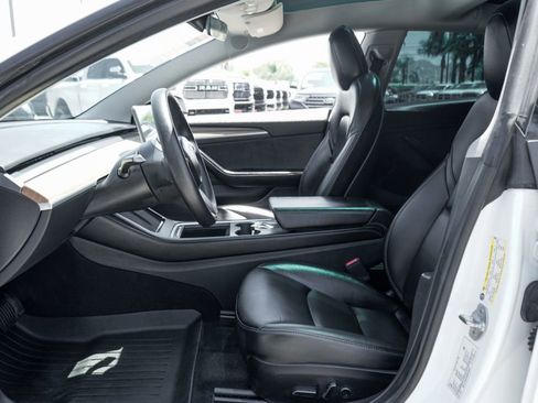 Used 2022 Tesla Model 3 Long Range AWD/4WD image 17