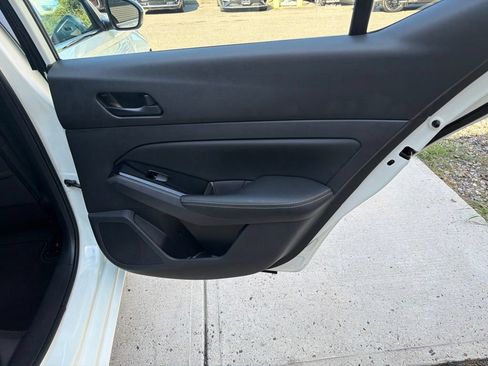 Used 2023 Nissan Altima 2.5 SV AWD/4WD image 54