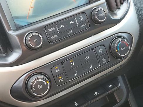 Used 2017 Chevrolet Colorado LT w/ Redline Special Edition AWD/4WD image 15
