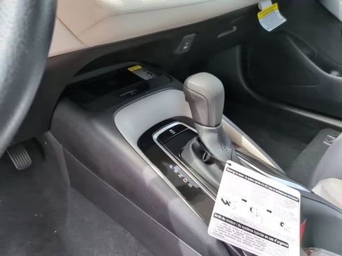 Used 2026 Toyota Corolla LE w/ LE Premium Package FWD image 22