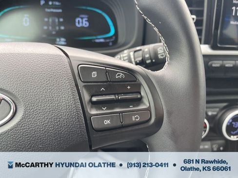 Certified 2024 Hyundai Venue Limited FWD image 26