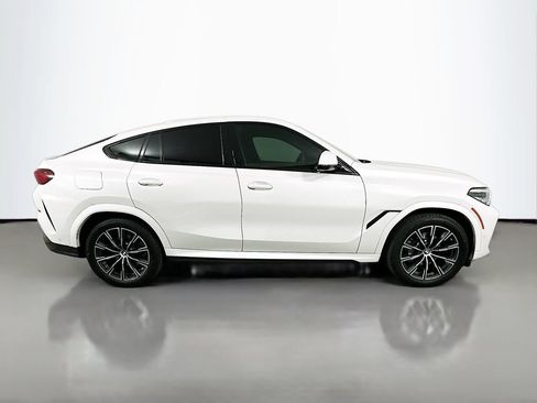 Used 2021 BMW X6 xDrive40i w/ M Sport Package AWD/4WD image 4