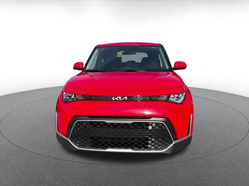 Used 2025 Kia Soul LX w/ LX Technology Package FWD image 4