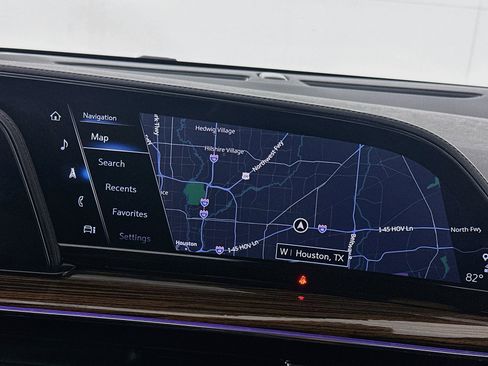 Used 2022 Cadillac Escalade Luxury RWD image 21