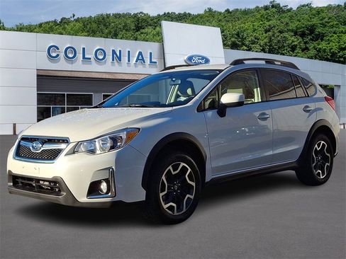 Used 2016 Subaru Crosstrek 2.0i Premium image 3
