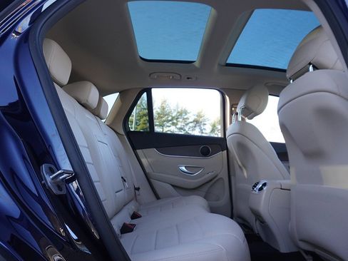 Used 2022 Mercedes-Benz GLC 300 GLC 300 image 41