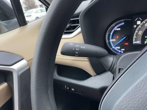 New 2025 Toyota RAV4 LE image 34