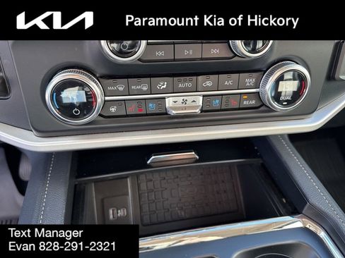 Used 2024 Ford Expedition Max XLT image 28