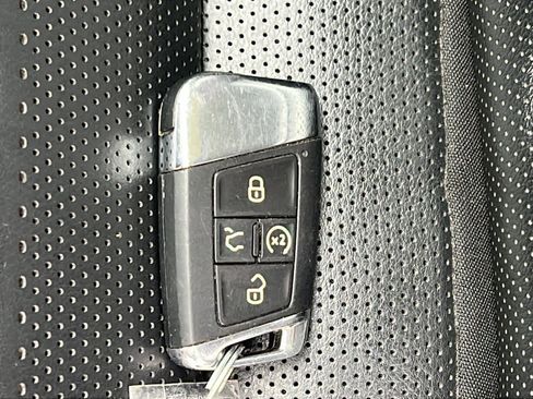 Certified 2023 Volkswagen Atlas SEL Premium AWD/4WD image 29