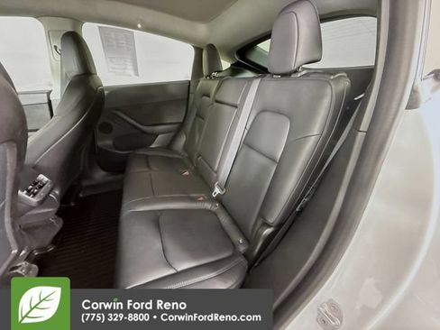 Used 2020 Tesla Model Y Long Range AWD/4WD image 22