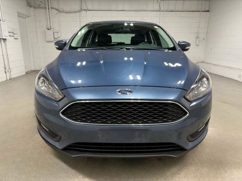 Used 2018 Ford Focus SEL w/ Cold Weather Package FWD image 2