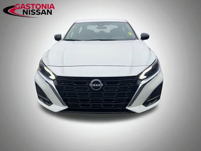 Used 2024 Nissan Altima 2.5 SV