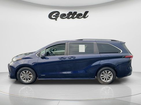 Used 2021 Toyota Sienna LE w/ LE Plus Package AWD/4WD image 8