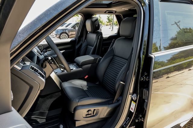 New 2026 Land Rover Discovery Limited Edition AWD/4WD image 44