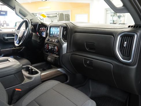 Used 2022 Chevrolet Silverado 1500 RST w/ LPO, Blackout Package AWD/4WD image 35
