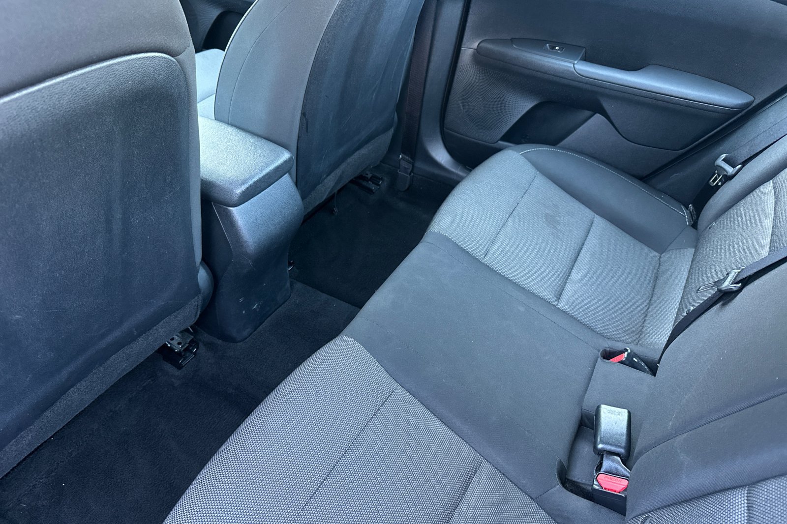 Used 2024 Kia Forte LXS FWD image 14