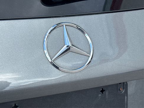 Used 2019 Mercedes-Benz GLC 300 image 18