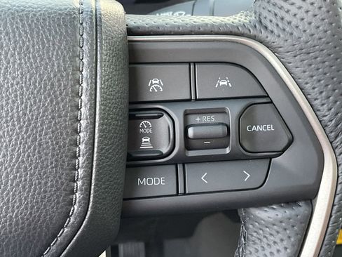 New 2025 Toyota Tacoma TRD Off-Road w/ TRD Off Road Premium Package AWD/4WD image 19