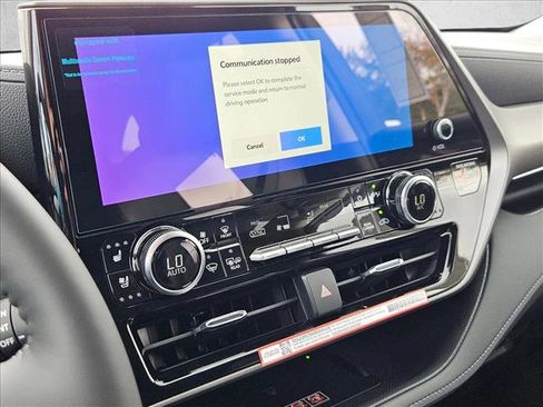 New 2026 Toyota Highlander Limited image 11