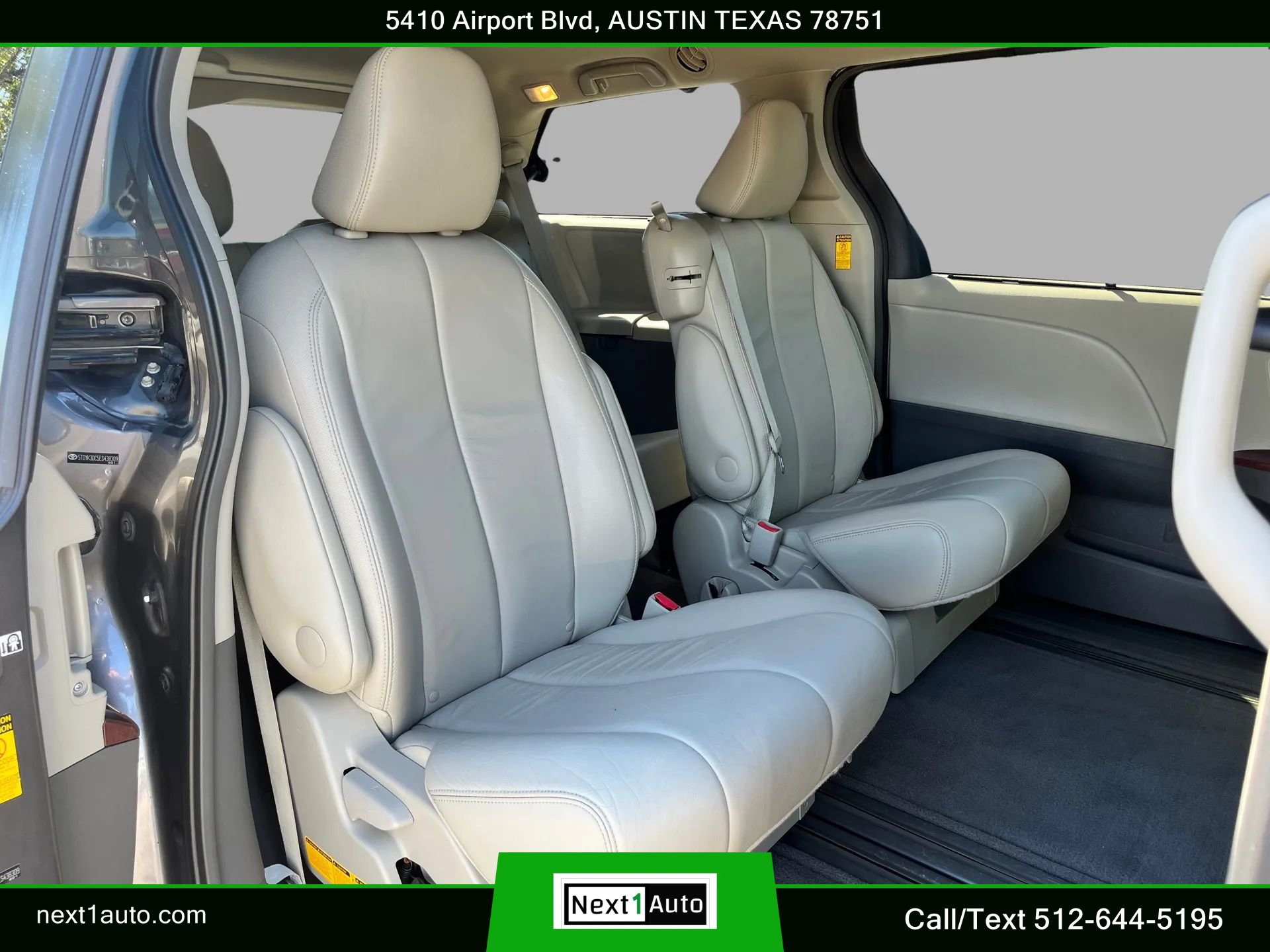Used 2014 Toyota Sienna XLE w/ Entertainment Package FWD image 35