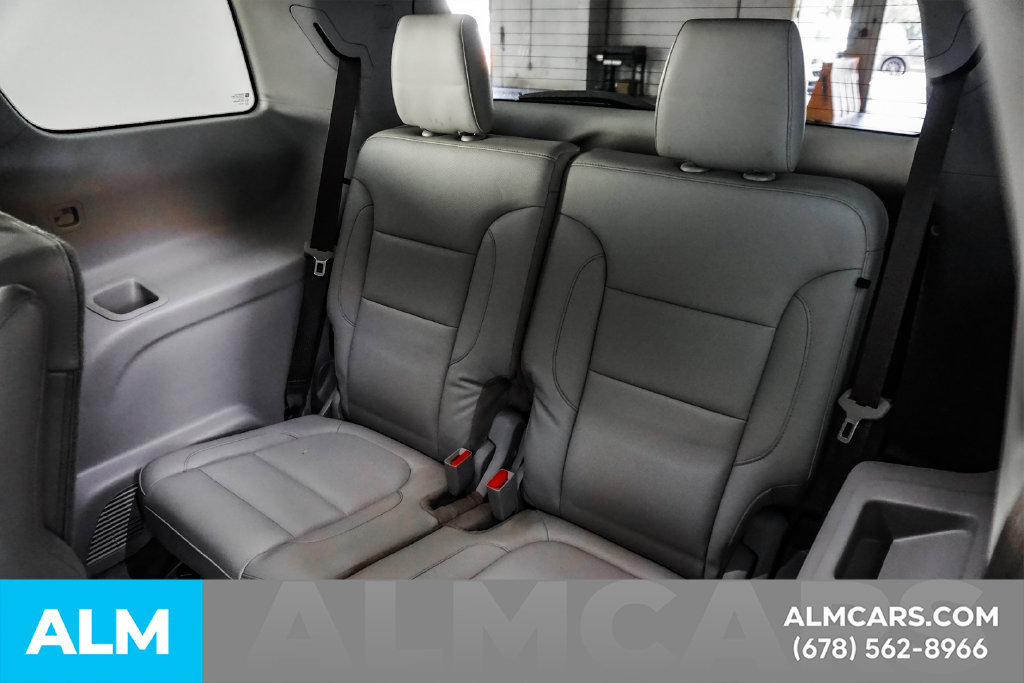 Used 2019 GMC Acadia SLT FWD image 17
