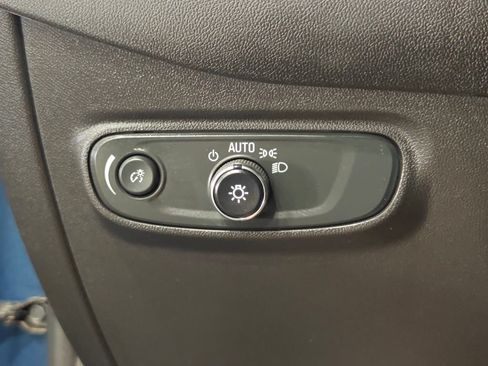 Used 2024 Chevrolet Equinox LT AWD/4WD image 46