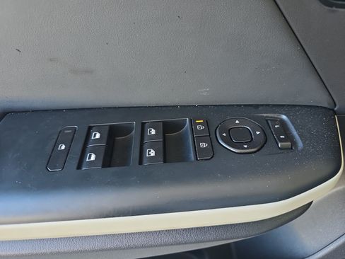 Certified 2025 Kia K4 GT-Line w/ GT-Line Sunroof Package FWD image 26
