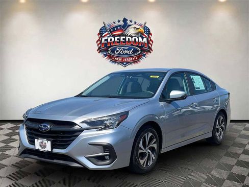 Used 2024 Subaru Legacy Premium AWD/4WD image 2