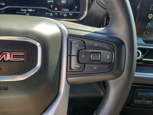 Used 2025 GMC Sierra 1500 SLT RWD image 8
