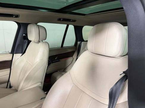 Certified 2023 Land Rover Range Rover SE image 14