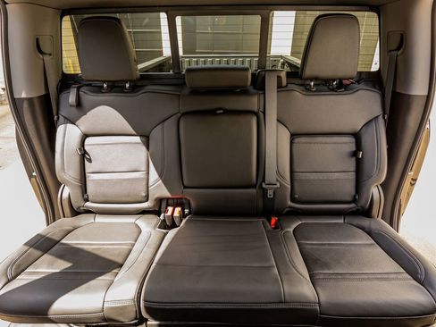 Used 2020 GMC Sierra 3500 Denali w/ Denali Ultimate Package image 37