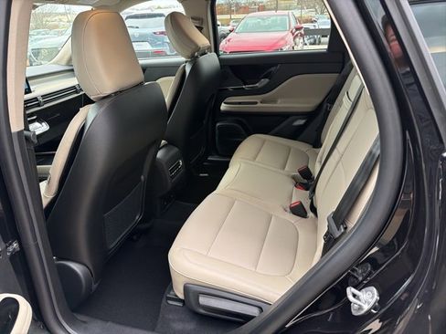 New 2026 Lincoln Corsair Premiere image 7