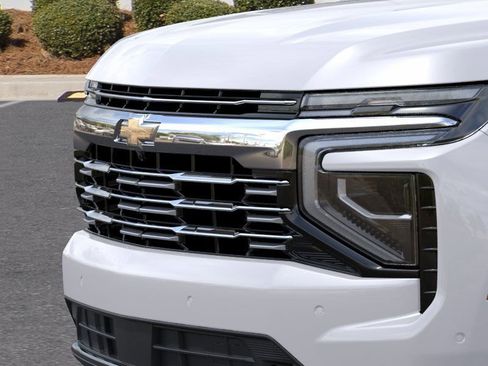 New 2025 Chevrolet Suburban Premier image 48