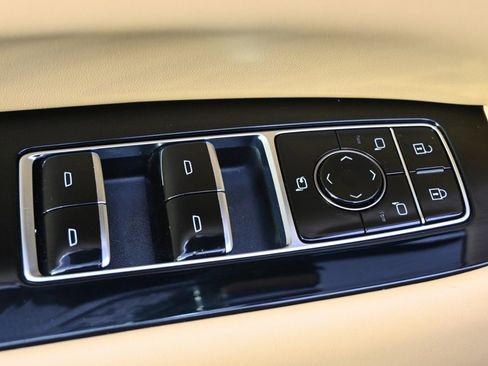 New 2025 Cadillac Escalade IQ Luxury 2 image 24