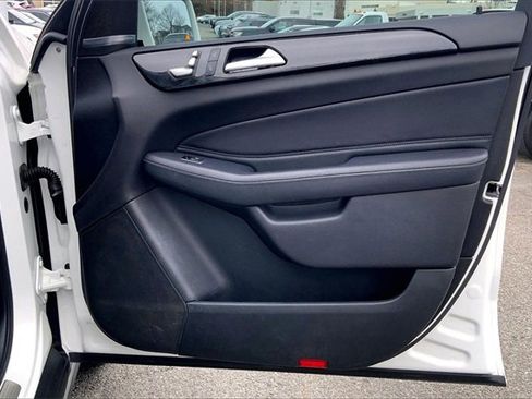 Used 2018 Mercedes-Benz GLE 350 4MATIC image 19