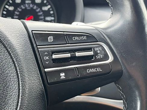 Used 2018 Kia Stinger Premium image 30