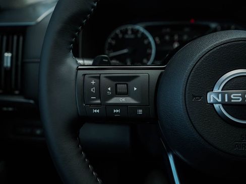 New 2025 Nissan Pathfinder SL w/ SL Premium Package image 22