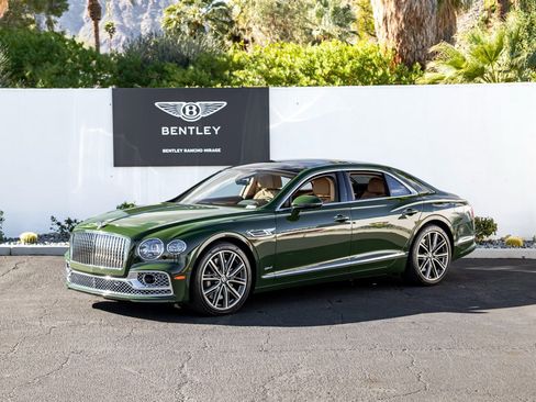 Used 2022 Bentley Flying Spur Plug-In Hybrid image 7