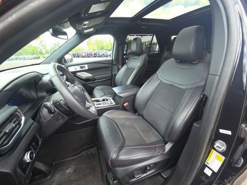 Used 2023 Ford Explorer ST w/ Equipment Group 401A AWD/4WD image 25