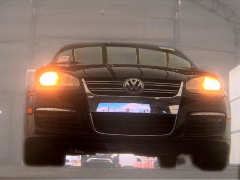 Used 2006 Volkswagen Jetta 2.5 FWD image 3