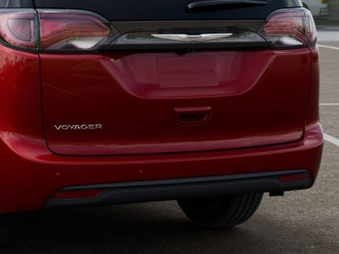New 2026 Chrysler Voyager LX image 13