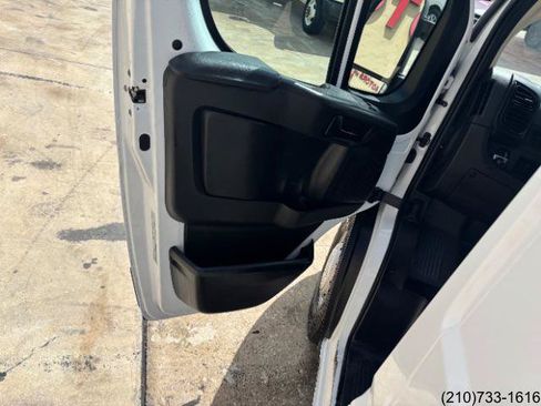 Used 2023 RAM ProMaster 2500 FWD image 14