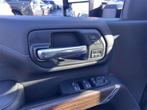 Certified 2023 Chevrolet Silverado 2500 High Country image 24