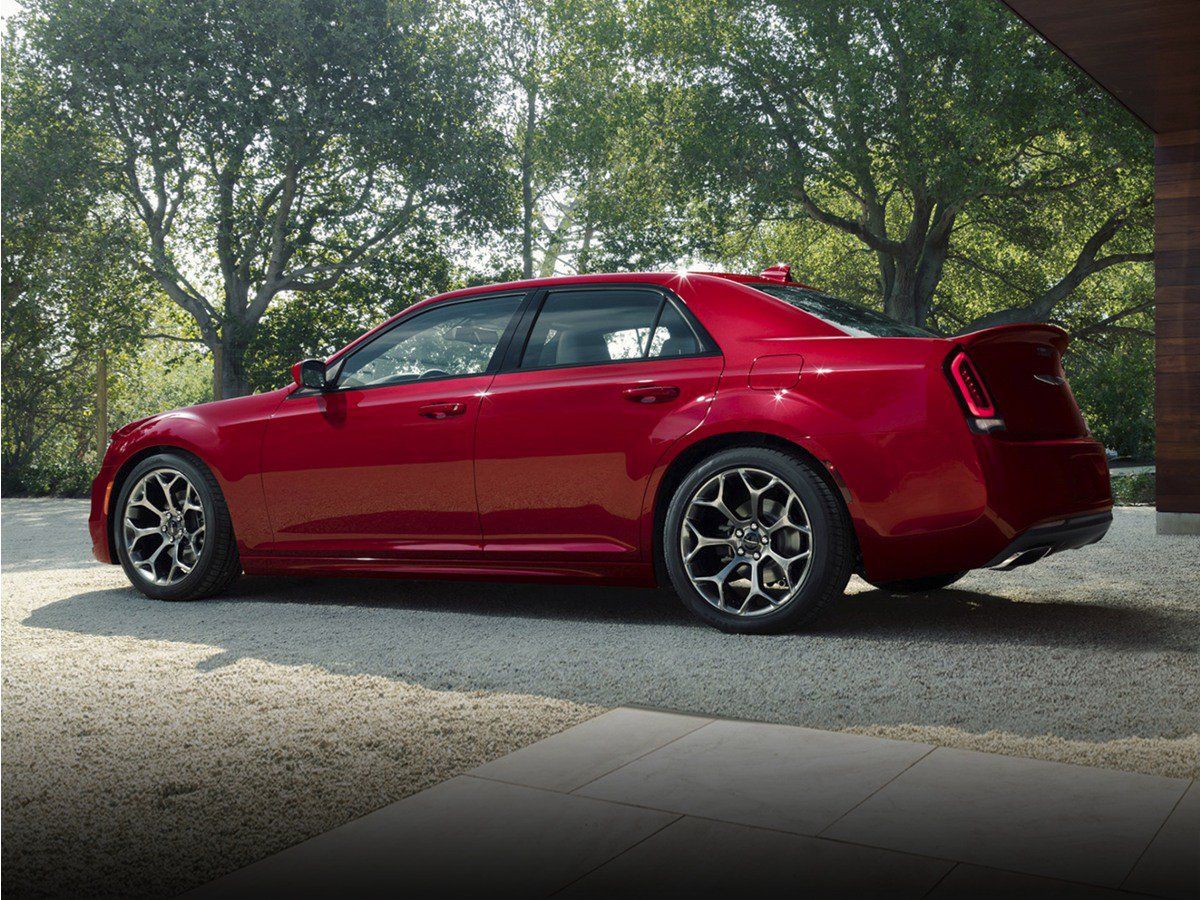 Used 2023 Chrysler 300 S RWD image 1