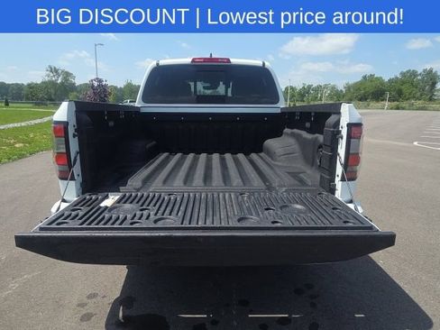 Used 2023 Nissan Frontier PRO-4X w/ Pro-4X Premium Package AWD/4WD image 11