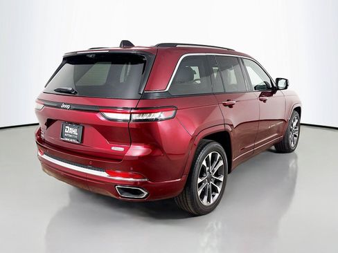 Used 2023 Jeep Grand Cherokee Overland w/ Luxury Tech Group IV AWD/4WD image 13