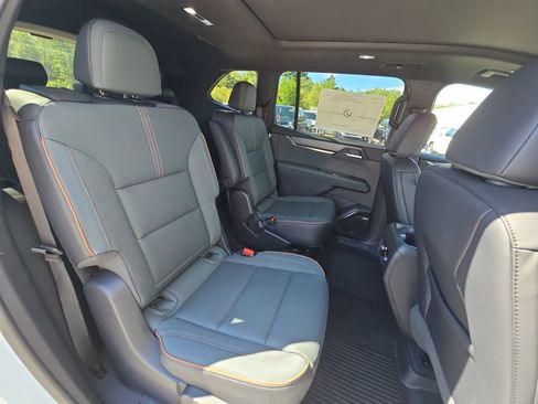 New 2026 GMC Acadia AT4 w/ LPO, Floor Liner Package image 64