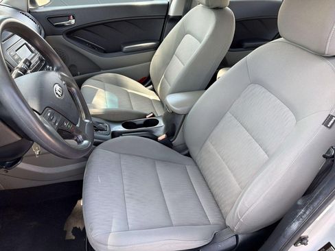 Used 2014 Kia Forte LX FWD image 5